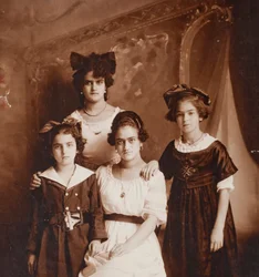 Matilde, Adriana, Frida en Cristina Kahlo